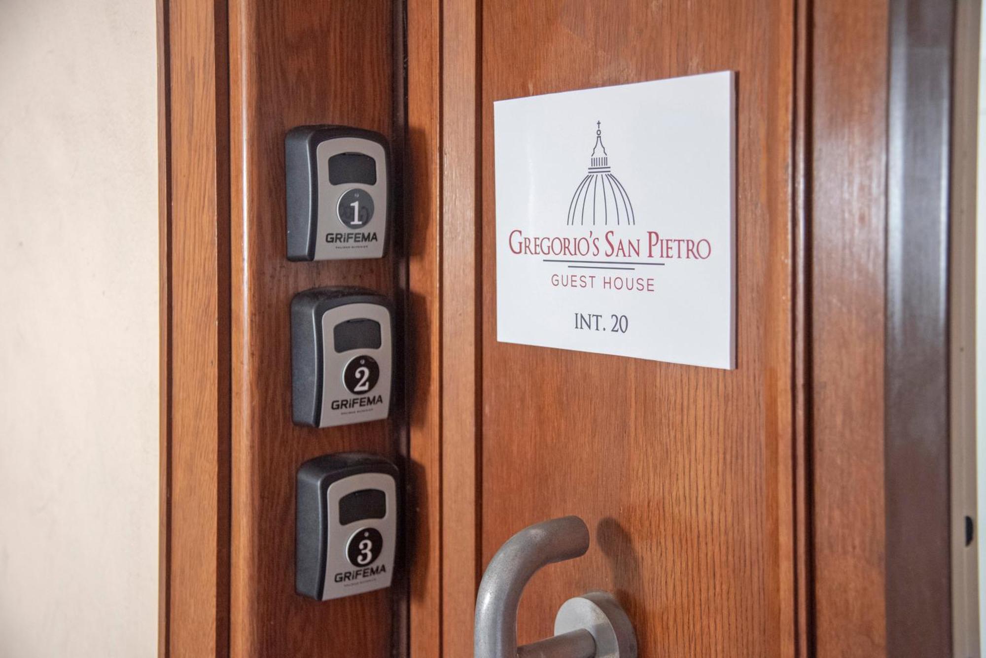 Gregorios San Pietro Hotel Рим Екстериор снимка